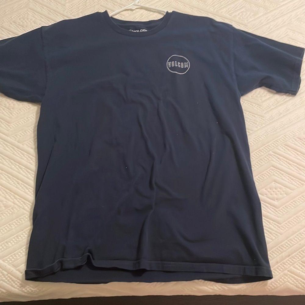 Volcom navy tee